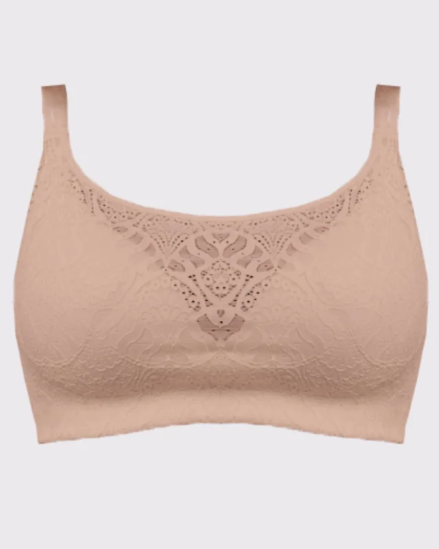 Carrie Pocketed Lace Molded Cup Bra