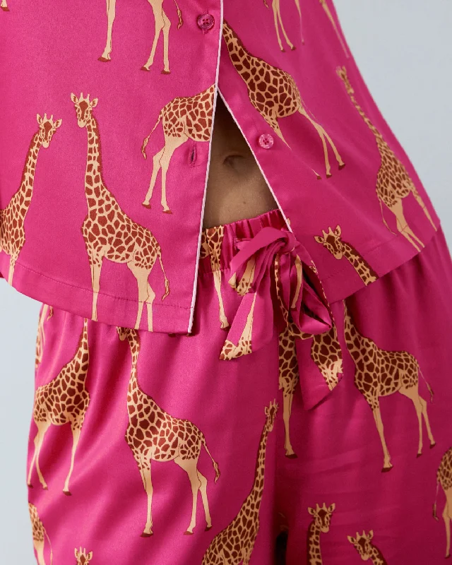 Satin Giraffe Print Long Pyjama Set - Pink